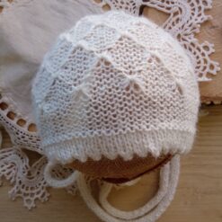 Gorrito newborn tejido con textura blanco