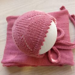 Gorrito calado y Wrap a juego