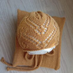 Gorrito calado y Wrap a juego