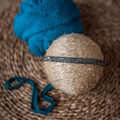 Diadema ajustable y wrap calado a juego