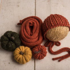 Set gorrito calado, wrap a juego y 3 calabazas
