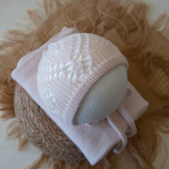 Conjunto de wrap liso y gorrito rosita calado